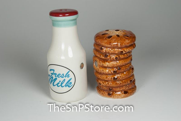 Cookie And Milk Salt And Pepper Shaker  Set