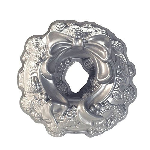 Nordic Ware Platinum Holiday Wreath Bundt Pan