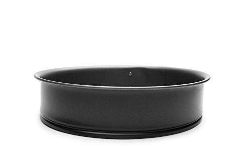 Side profile view of empty springform pan without latch visible