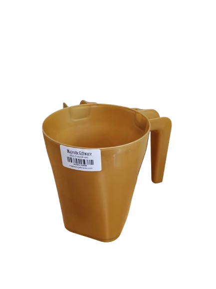 Single gold plastic Negel Vasser wash cup with a square design and ergonomic handle.