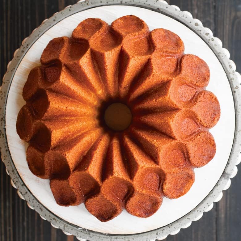 Nordic Ware Crown Bundt Pan