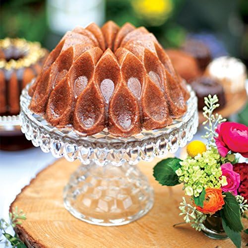 Nordic Ware Crown Bundt Pan