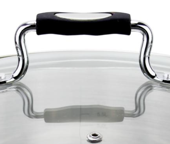 close up of the black cover handle