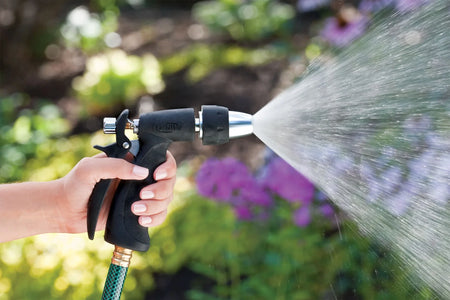 Ultralight adjustable pistol-grip garden hose nozzle with multiple spray settings and ergonomic handle